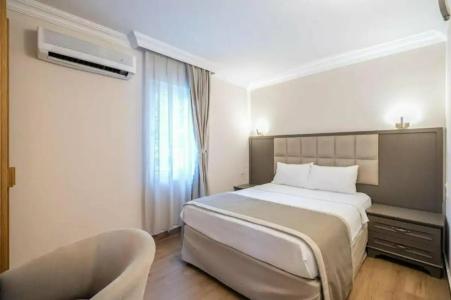 Moonshine & Suites - 58