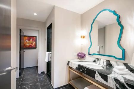 Grand Bohemian Charlotte, Autograph Collection - 39