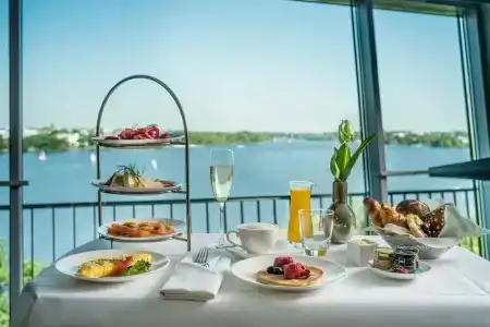 Le Méridien Hamburg - 12