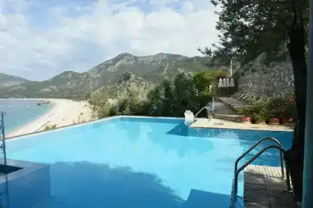 Beyaz Yunus - Adult Only - 34