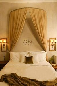 Shila Athens - 60