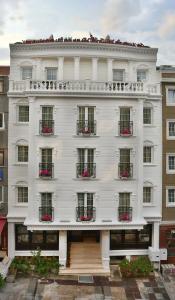 White House Istanbul - 1
