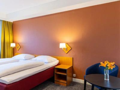 Good Morning + Berlin City East - 32