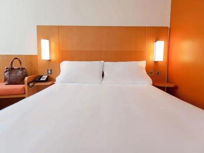 Ibis Abu Dhabi Gate - 86