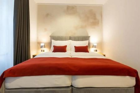 Boutique Museum - 77