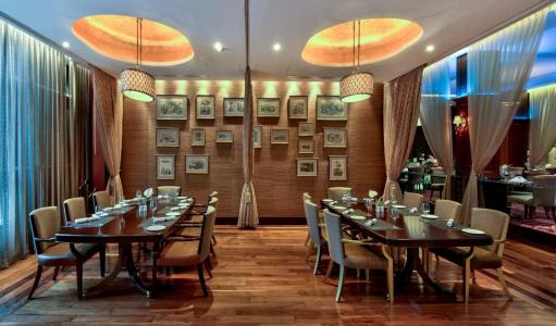 Radisson Suites Bangkok Sukhumvit - SHA Extra Plus - 81