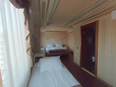 Golden Horn - 80