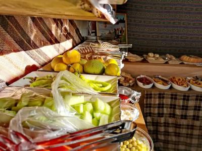 Falcon Cave Suites - 6