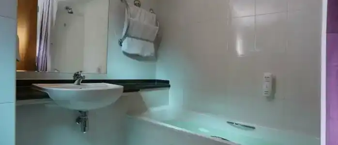 Premier Inn Dubai Silicon Oasis - 16