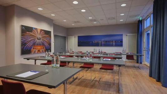 Holiday Inn Express Duesseldorf City Nord, an IHG - 75