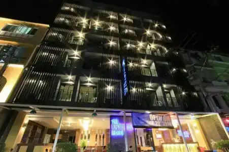 The Crystal Beach - 24
