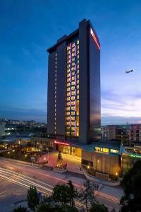 Hilton Garden Inn Istanbul Airport - 2