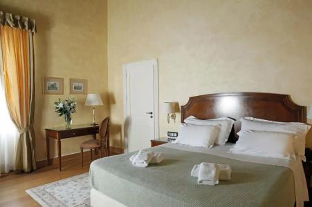 Siora Vittoria Boutique - 95