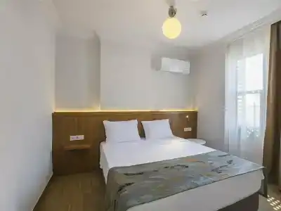 Comfort Suites - 75