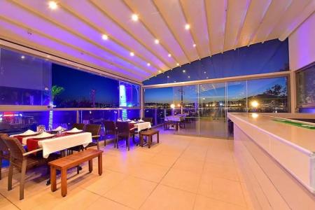 Tropicana Beach - 41