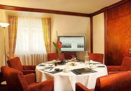 Courtyard by Marriott Hamburg Airport - 90