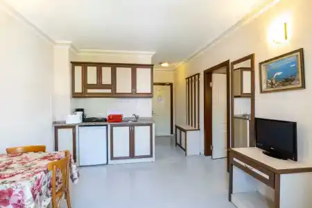 May Flower Apart - 72