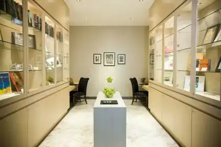 Mövenpick & Apartments Bur Dubai - 35