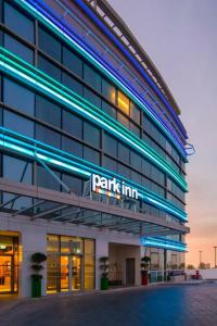 Park Inn by Radisson Dubai Motor City - 38