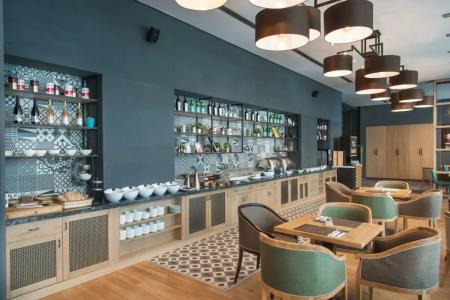 Expo Sofia - Free Arrival shuttle bus - Free Parking - Free Compliments - Free Wi-Fi - 74