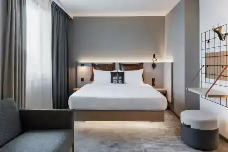 Moxy Hamburg City