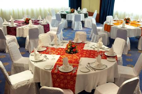 Golden Tulip Apartments - 40