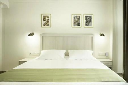 Roseum Boutique - 35