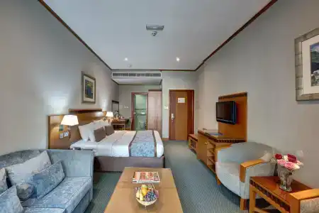 Golden Tulip Al Barsha - 58