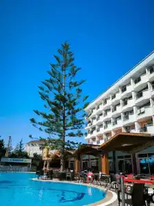 First Class - All Inclusive - 70