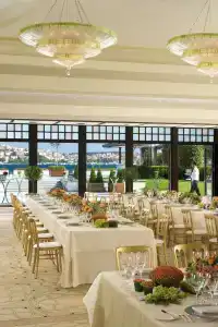 Four Seasons Istanbul at the Bosphorus - 29