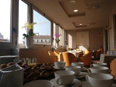 iHs Milano Ambasciatori - 55