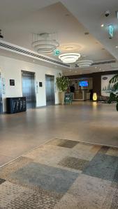 Hampton By Hilton Dubai Al Barsha - 10