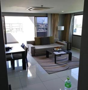 Royal Suite Bangkok - 39