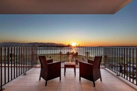 Hilton Garden Inn Izmir Bayrakli - 24