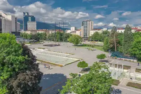 Rosslyn Central Park Sofia - 16