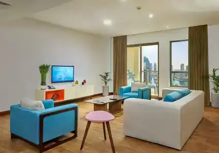 Ramada & Suites by Wyndham Dubai JBR - 12