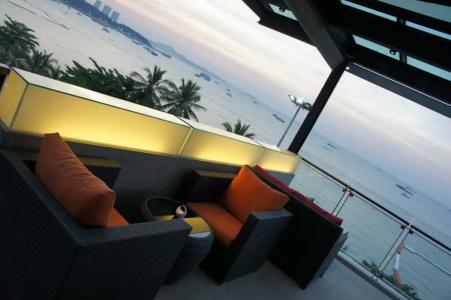 Serenotel Pattaya - 63