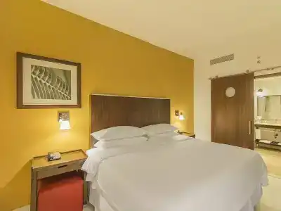 Four Points by Sheraton - 62