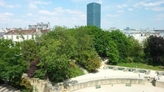 Des Arenes - 30