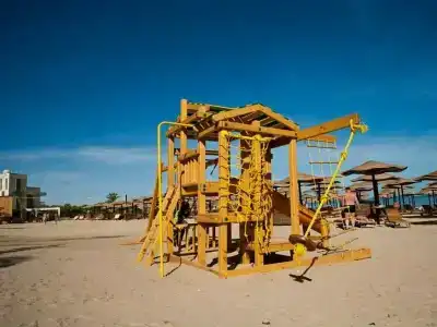 AMC Royal & Spa - 11