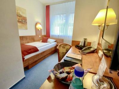 West an der Bockenheimer Warte - 50