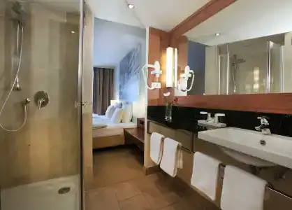 Lindner Am Michel - 94