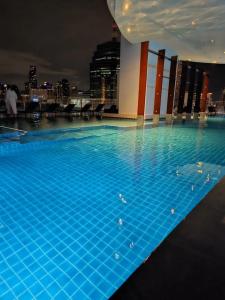 Millennium Hilton Bangkok - 2