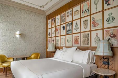 Palacio Santa Clara, Autograph Collection - 57