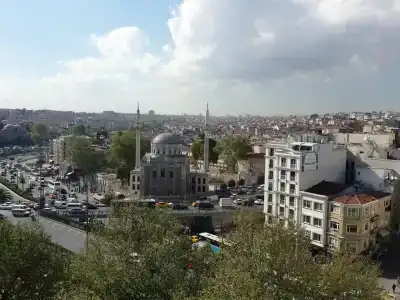 Istanbul River - 6