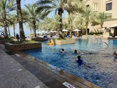 Sheraton Sharjah Beach Resort and Spa - 61
