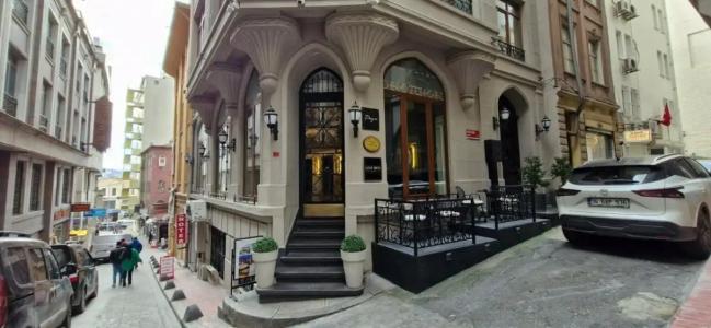 Azzap Galata - 1