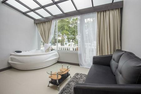 Modern Living - 82