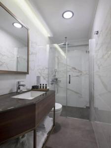 Azzap Galata - 39