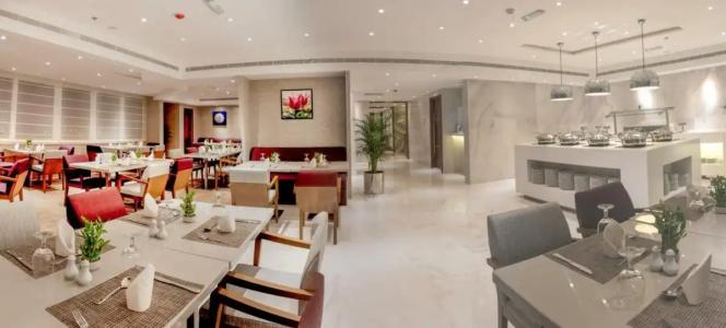 Hawthorn Suites by Wyndham Abu Dhabi City Center - 58